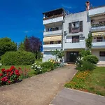 Apartment In Porec - Istrien 52017